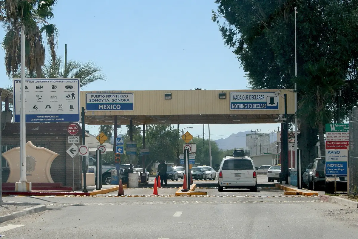 Entrada a México por el cruce Lukeville-Sonoyta
